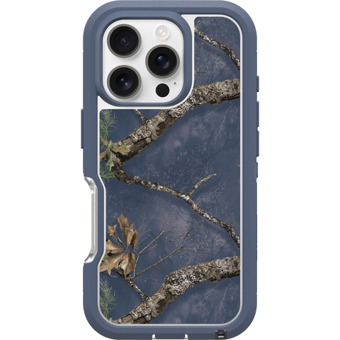 iPhone 16 Pro Case Defender Series XT Pro for MagSafe Realtree APX